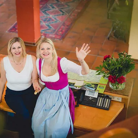 Hotel Landgasthof Gietl 3*