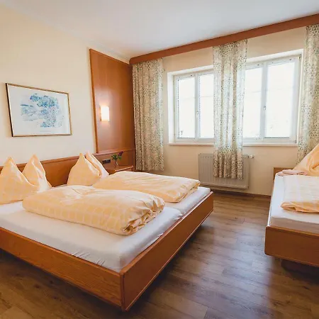 Hotel Landgasthof Gietl 3*