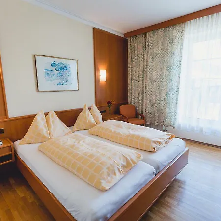 Hotel Landgasthof Gietl 3*